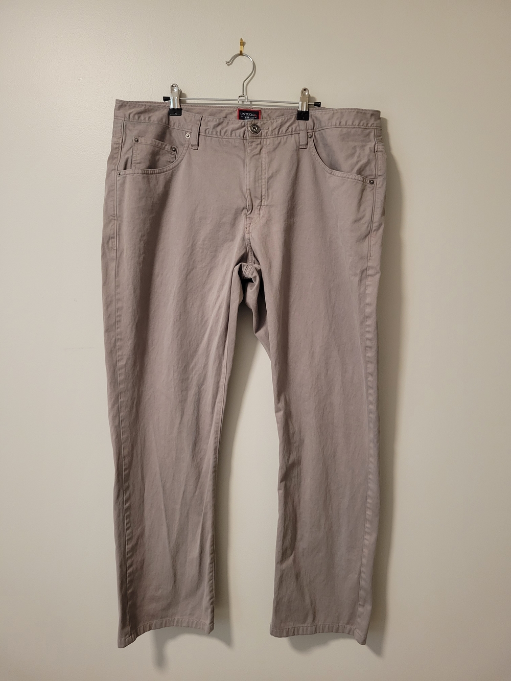 UNTUCKit Men's Light Taupe Straight Chinos